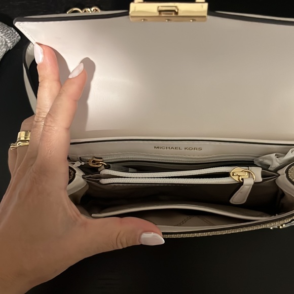 Michael Kors small crossbody bag - Picture 4 of 8